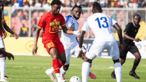 郑钦文对萨巴伦卡逆转战解析：攀登巅峰挑战大，实力悬殊明显