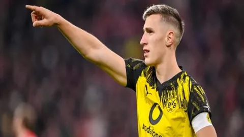 姆巴佩孤行无援，队友交流遭冷落